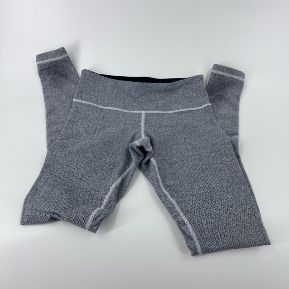 Lululemon Athletica Heathered Gray‎ Leggings - Picture 3 of 10